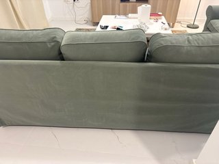 Dos sillones tela verde hoja