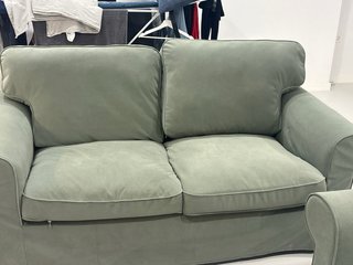 Dos sillones tela verde hoja