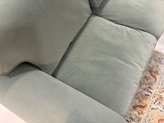 Dos sillones tela verde hoja