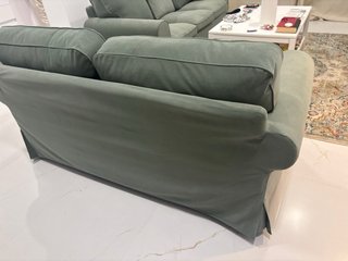 Dos sillones tela verde hoja