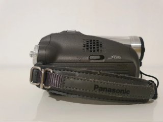 Videocamera Panasonic NV-GS60EG con accessori