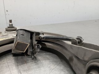 BRAZO SUSPENSION DELANTERO DERECHO MERCEDES-BENZ