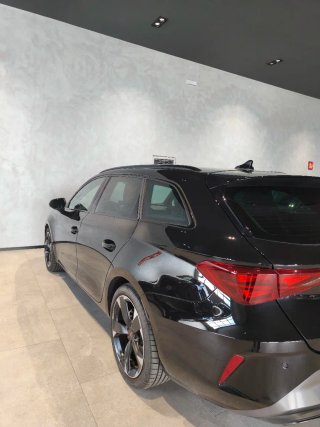 CUPRA Leon 2025