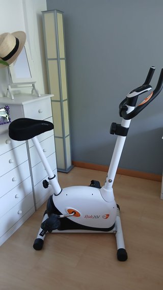 Bicicleta Estática GETFIT  Ride 201  No envios