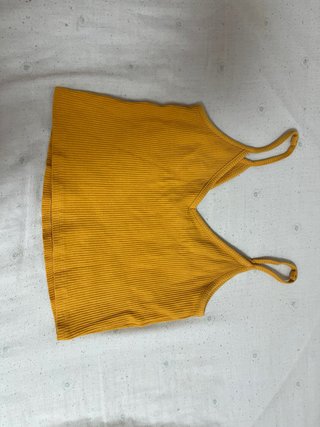 Camiseta tirantes corta mostaza