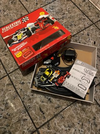 Scalextric Compact Coches y Pista