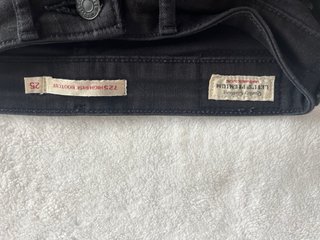 Pantalones vaqueros negros Levi's