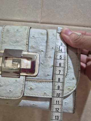 Monedero Guess Piel Efecto Avestruz