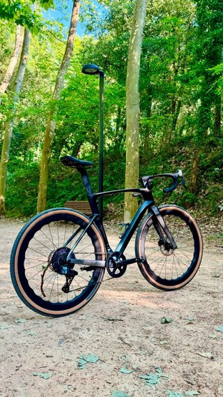 Bicicleta Gravel Artesana Full Carbon 8,7kg
