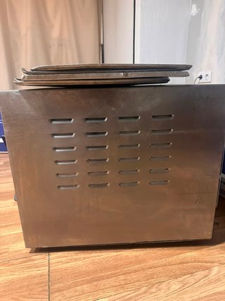 HORNO INDUSTRIAL CON BANDEJAS