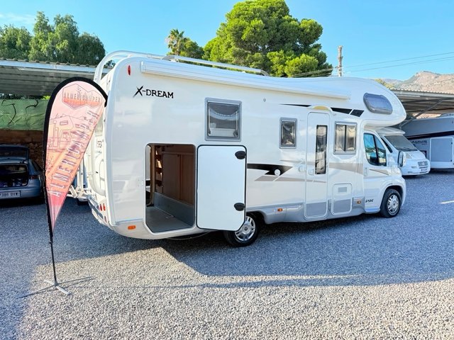 Autocaravana Capuchina Garaje XXL