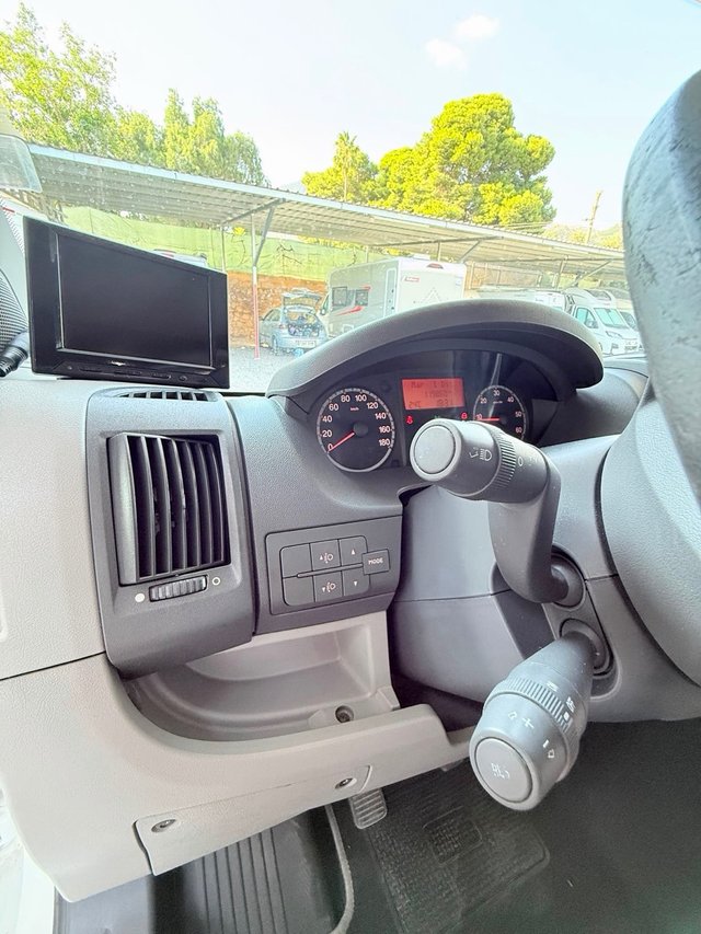 Autocaravana Capuchina Garaje XXL