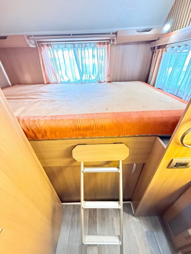 Autocaravana Capuchina Garaje XXL