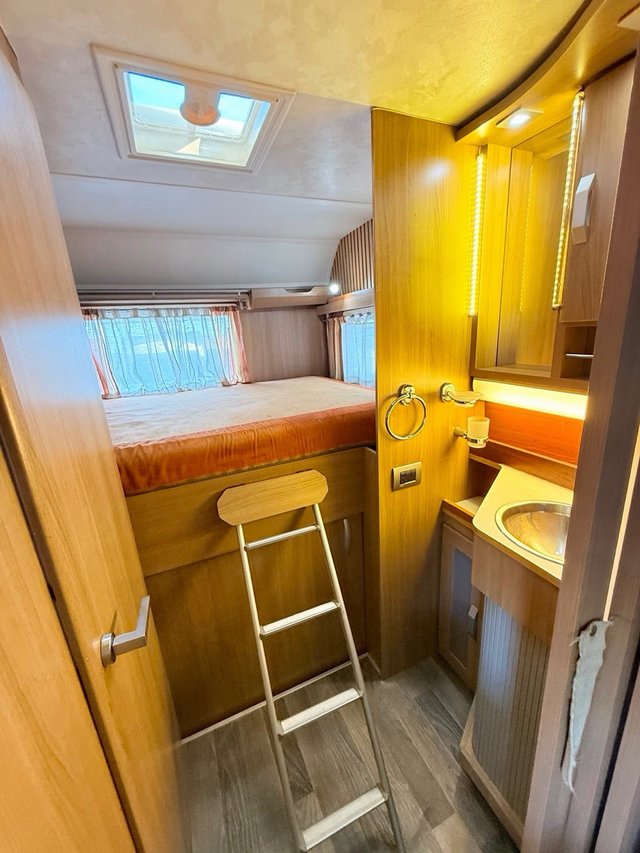 Autocaravana Capuchina Garaje XXL