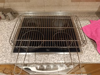 Parrilla de metal para barbacoa