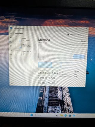 PC fisso Lenovo V520 i3 9th 8GB SSD Bundle