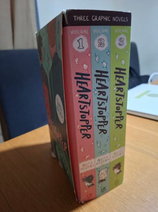 The Heartstopper Collection Volumes 1-3 inglés