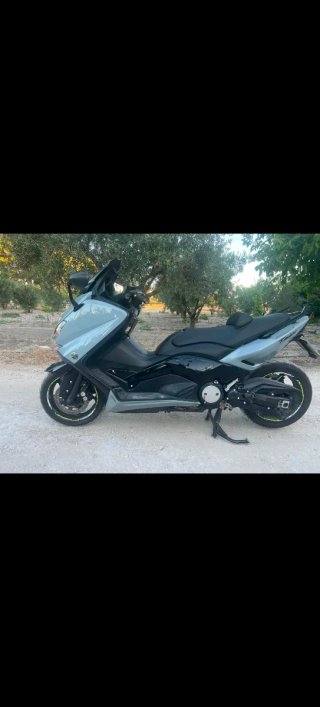 Yamaha T-Max 530 del año 2013