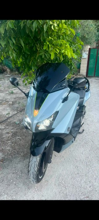 Yamaha T-Max 530 del año 2013