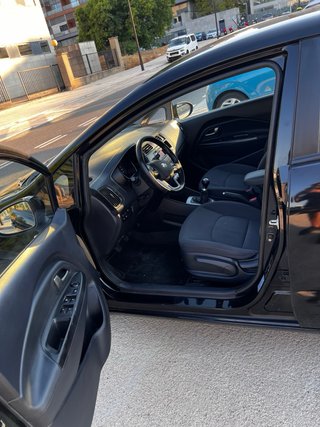 KIA Rio 2012