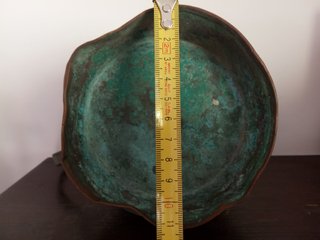 Jarra antigua de bronce