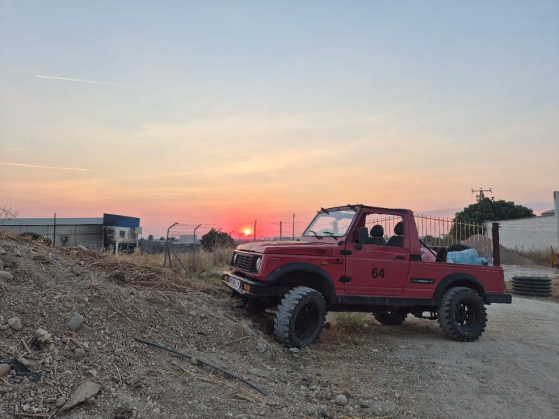 Suzuki Samurai 1990 - foto 1