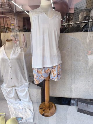 Maniquíes tienda ropa interior