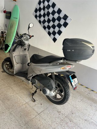 Scooter Aprilia SportCity 300