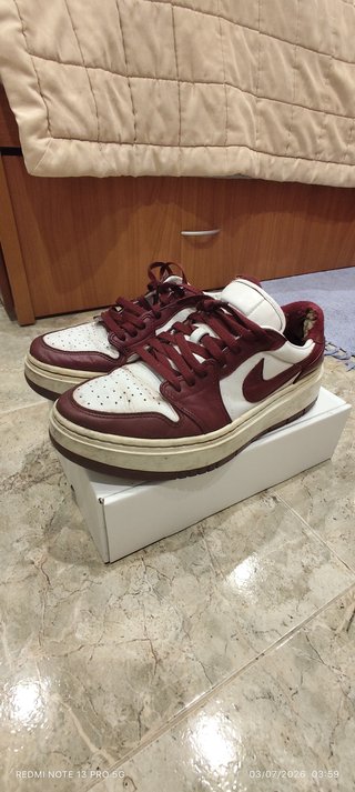 Zapatillas Nike Air Jordan 1 Rojas y Blancas