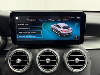 Mercedes-Benz GLC Coupé 2021 300e 320cv AMG LINE