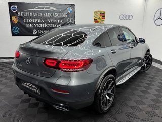 Mercedes-Benz GLC Coupé 2021 300e 320cv AMG LINE