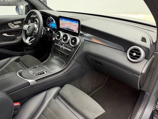 Mercedes-Benz GLC Coupé 2021 300e 320cv AMG LINE