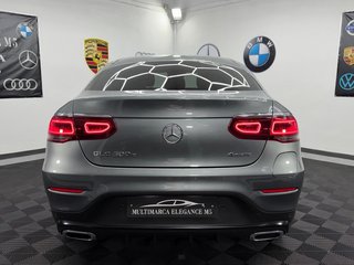 Mercedes-Benz GLC Coupé 2021 300e 320cv AMG LINE