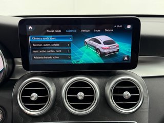Mercedes-Benz GLC Coupé 2021 300e 320cv AMG LINE