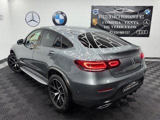 Mercedes-Benz GLC Coupé 2021 300e 320cv AMG LINE