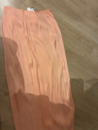 Falda Zara larga naranja color salmon