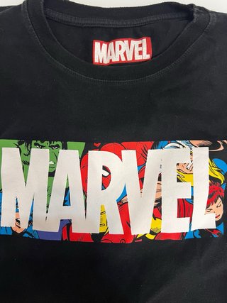 T-shirt Marvel Pull&Bear tg S nera