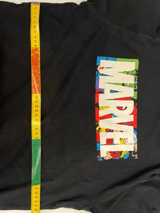 T-shirt Marvel Pull&Bear tg S nera