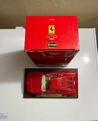 Ferrari GTO 1984 Burago 1:18 Made in Italy