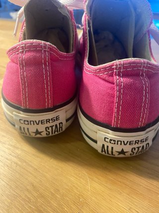 Zapatillas Converse “all star” rosas y blancas