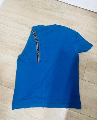 Camiseta Emporio Armani Azul Original