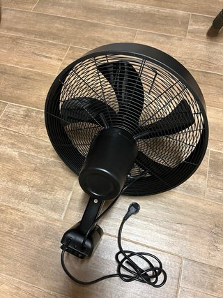 Ventilador de pared Equation