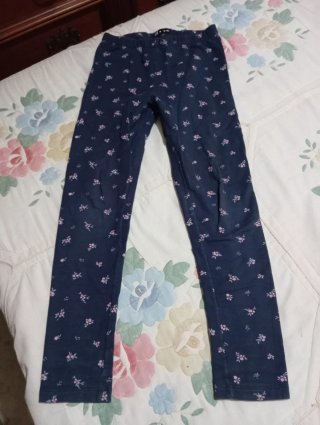 Lote Ropa Niña Camisetas y Falda