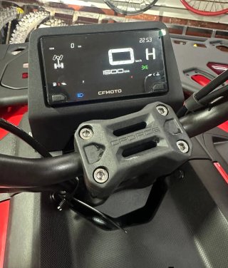 CFMOTO CFORCE C5 Quad Rojo y Negro