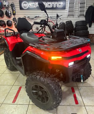 CFMOTO CFORCE C5 Quad Rojo y Negro
