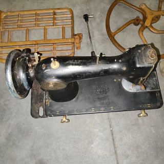Antigua máquina de coser Sigma