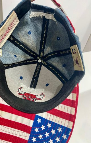Gorra Chicago Bulls mitchell &Ness  Ajustable