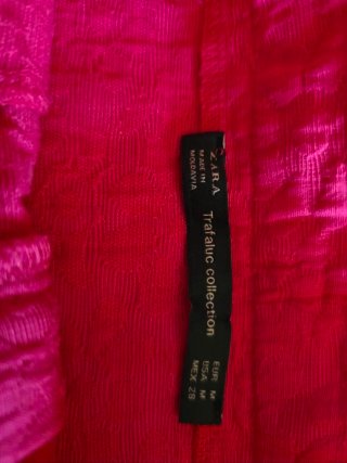 Falda Zara Rosa Texturizada Cremallera