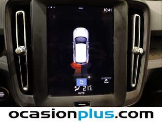 Volvo XC40 T2 Essential 95 kW (129 CV)