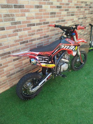 Pitbike 125cc Enduro/Motocross Roja y Negra